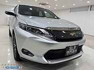 Toyota Harrier 2.0A 2017 Silver Sunroof Rear Entertainment